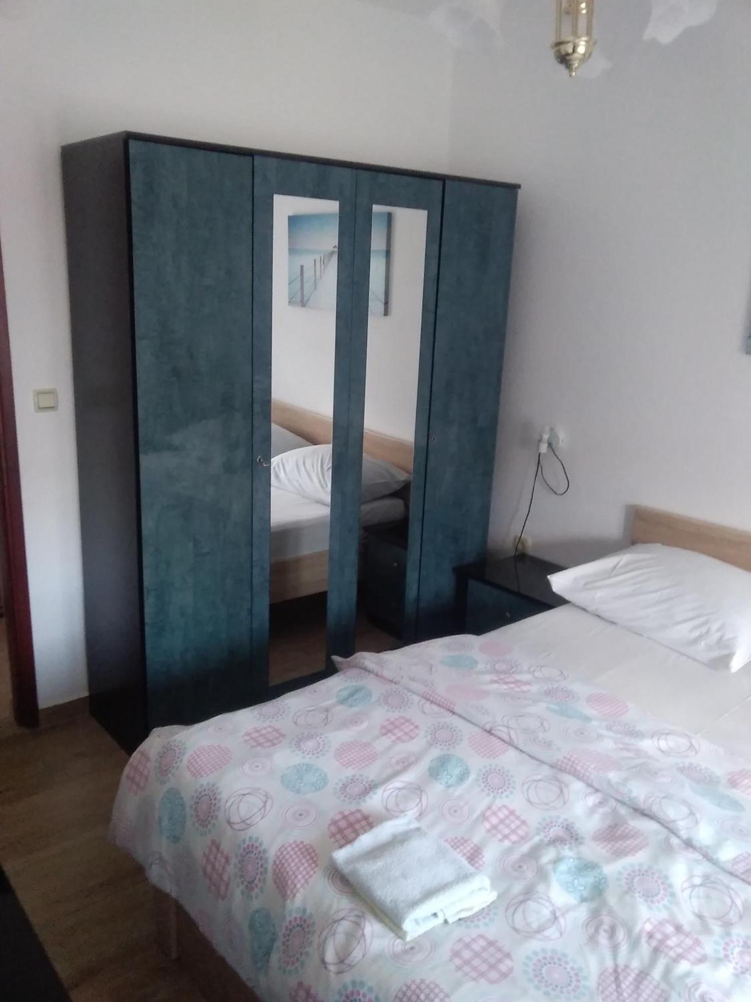 Guesthouse Martina 센 외부 사진