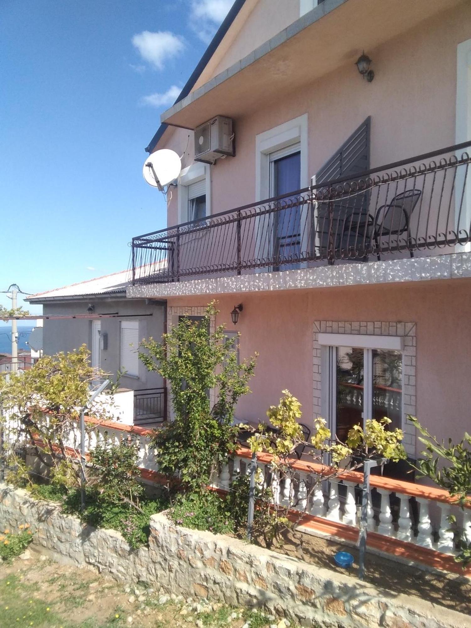 Guesthouse Martina 센 외부 사진