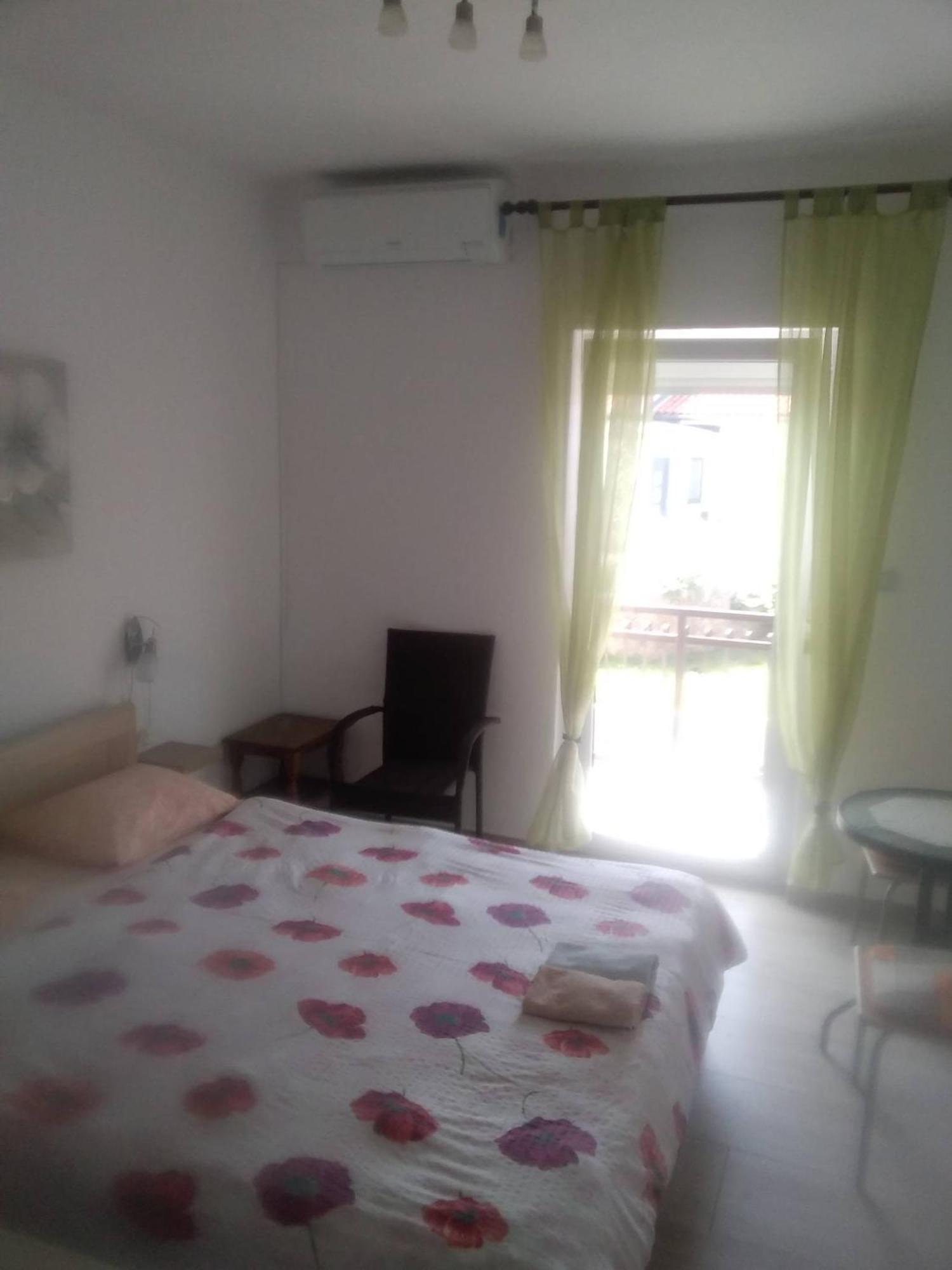 Guesthouse Martina 센 외부 사진