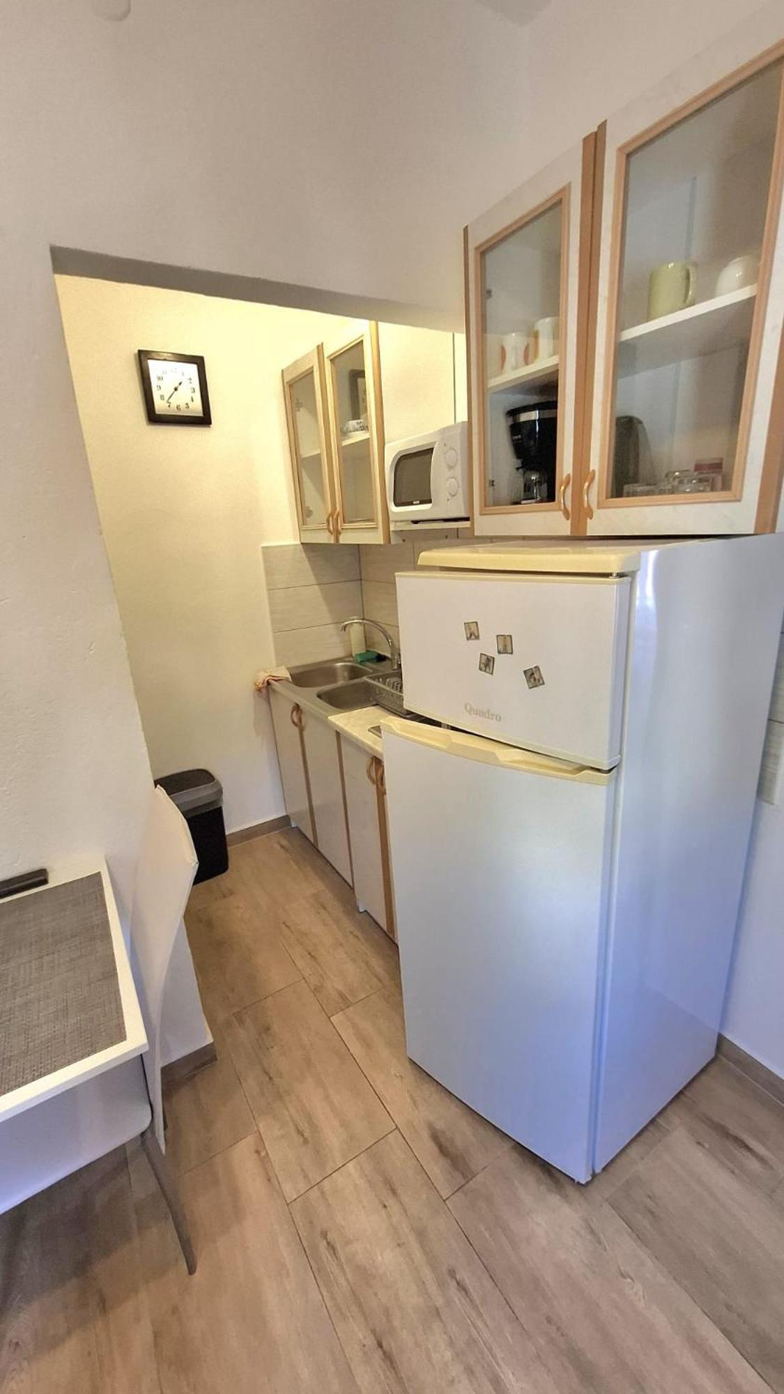Guesthouse Martina 센 외부 사진