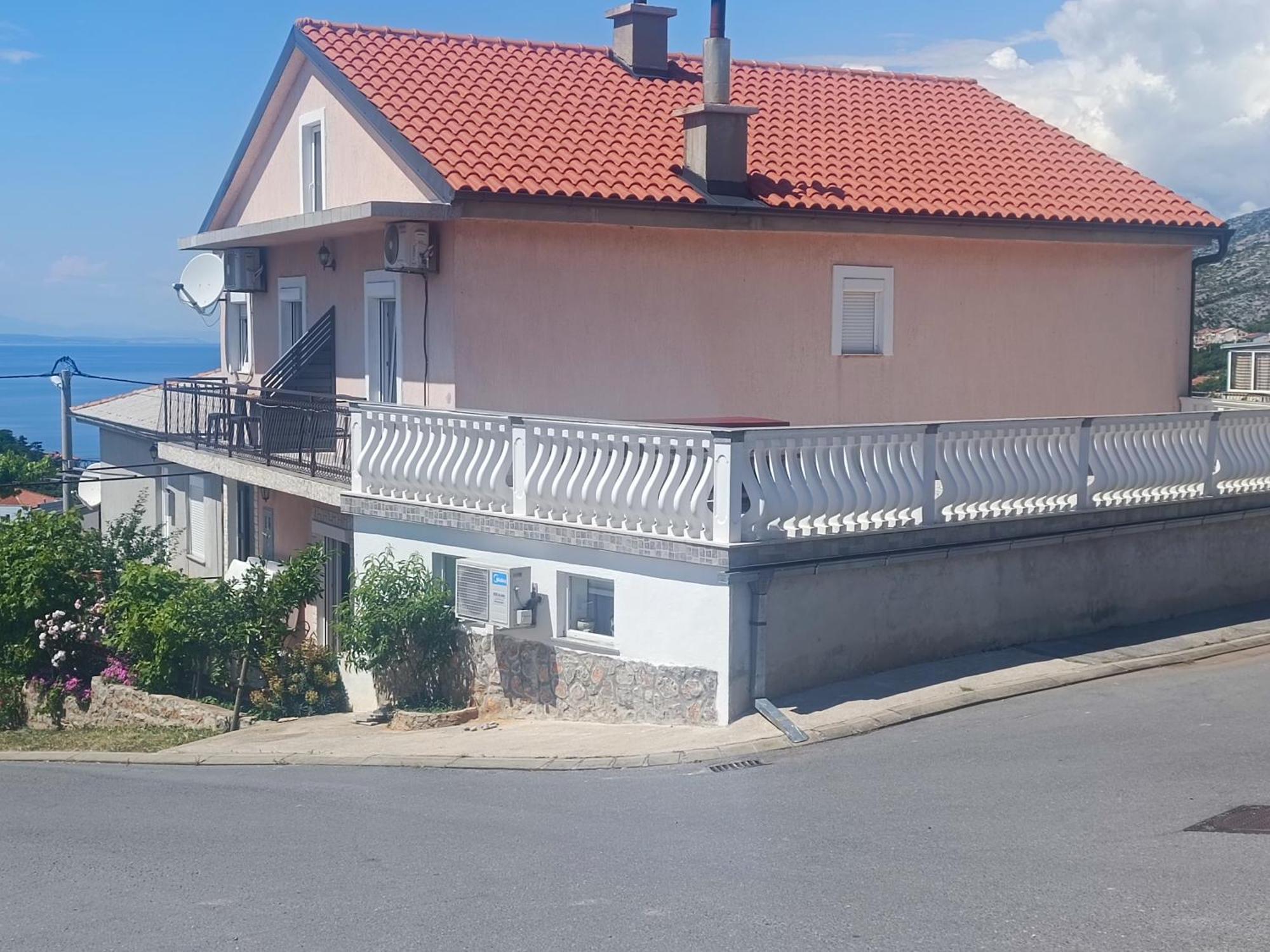 Guesthouse Martina 센 외부 사진