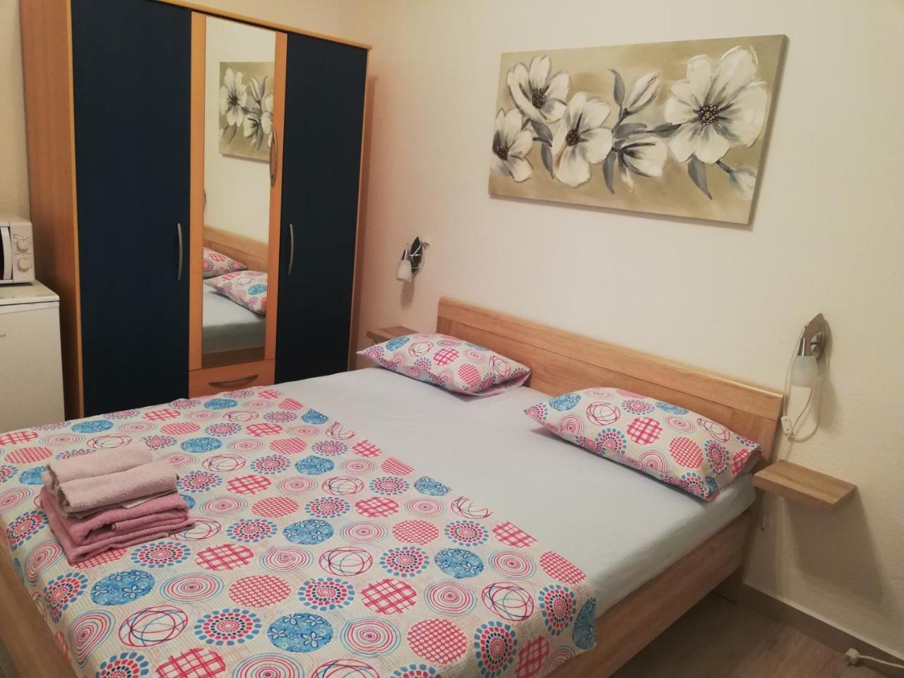 Guesthouse Martina 센 외부 사진