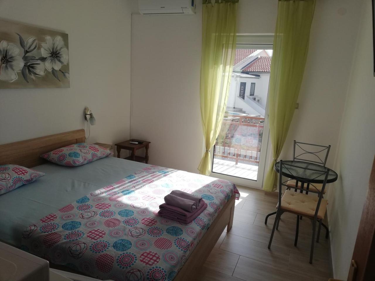 Guesthouse Martina 센 외부 사진