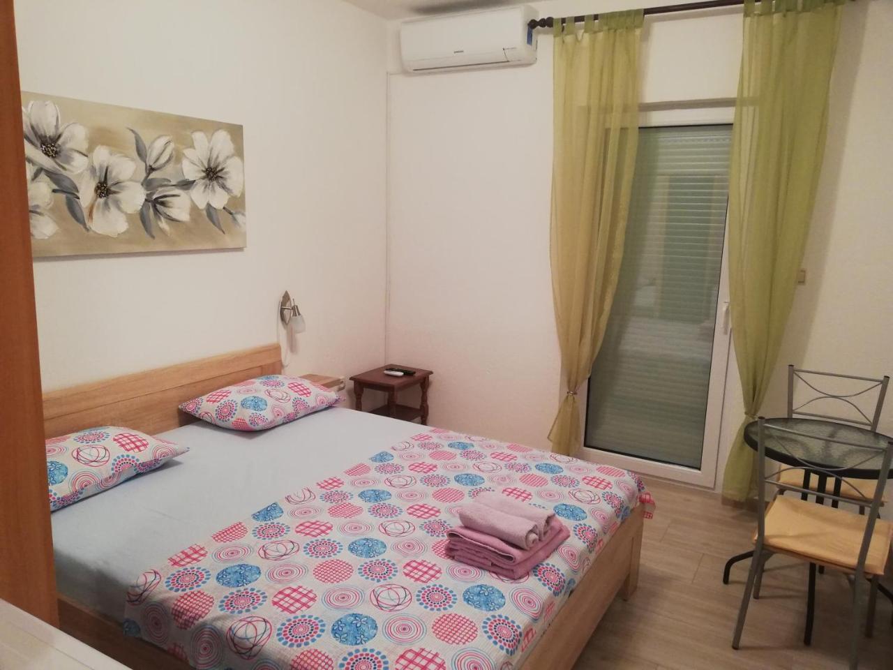 Guesthouse Martina 센 외부 사진
